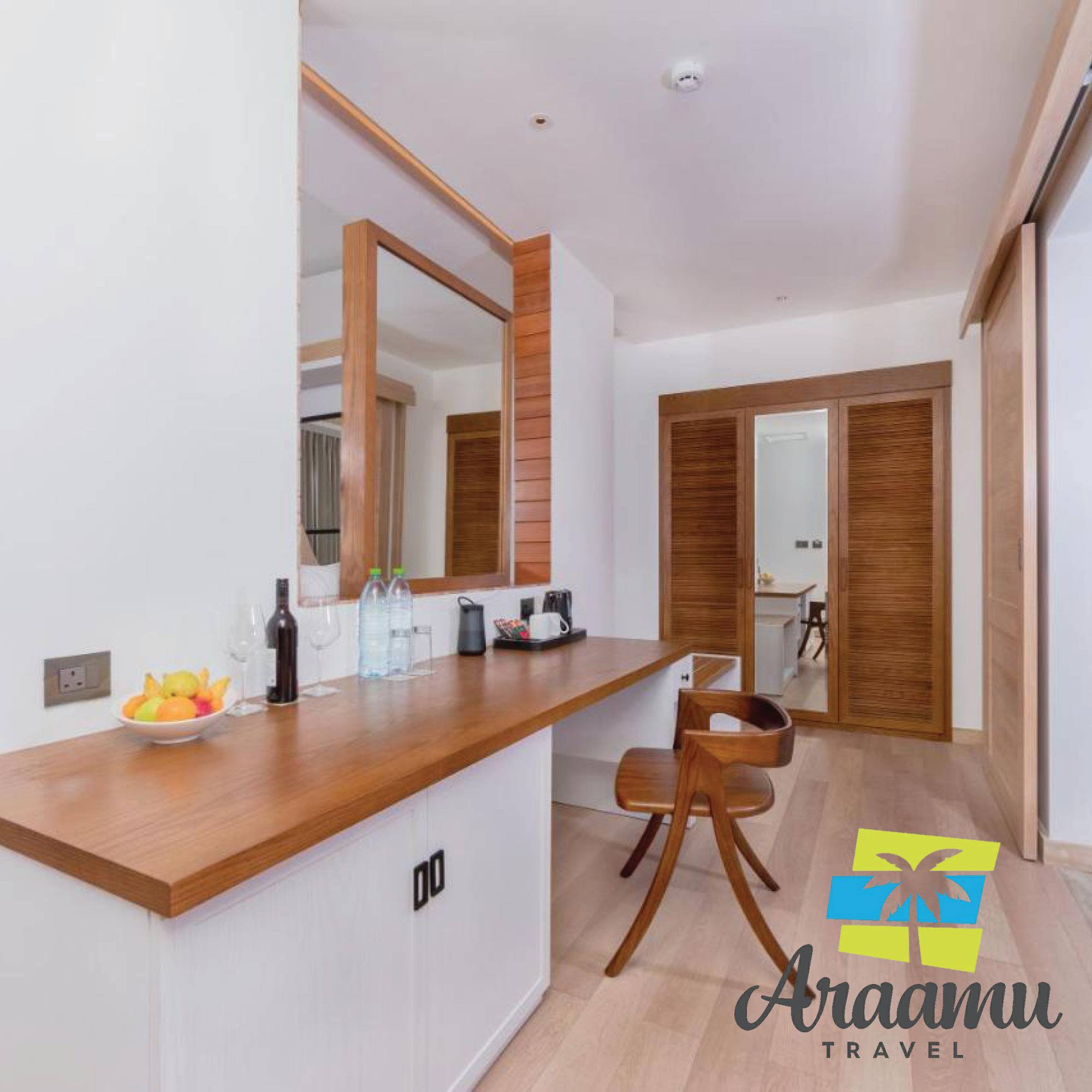 Maldív-szigetek, Cinnamon Hakuraa Huraa****